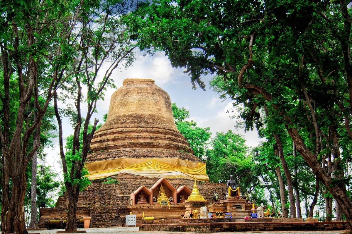 Chiang Mai – Lamphun– Lampang - Sukhothai Historical Park - Phisanulok (2D1N)